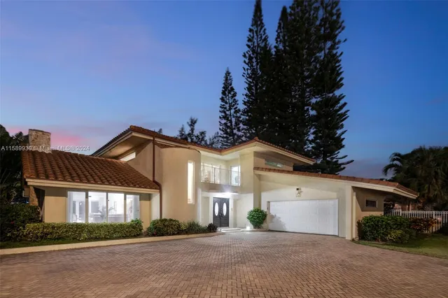 $3,750,000 | 530 Ocean Boulevard, Golden Beach, FL 33160
