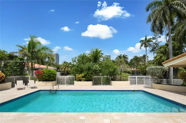 $3,750,000 | 530 Ocean Boulevard, Golden Beach, FL 33160