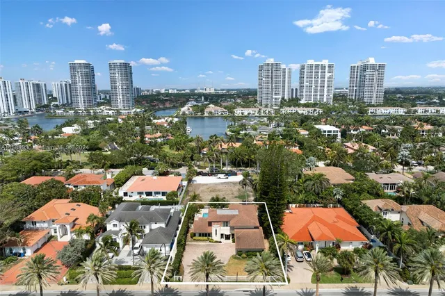 $3,750,000 | 530 Ocean Boulevard, Golden Beach, FL 33160