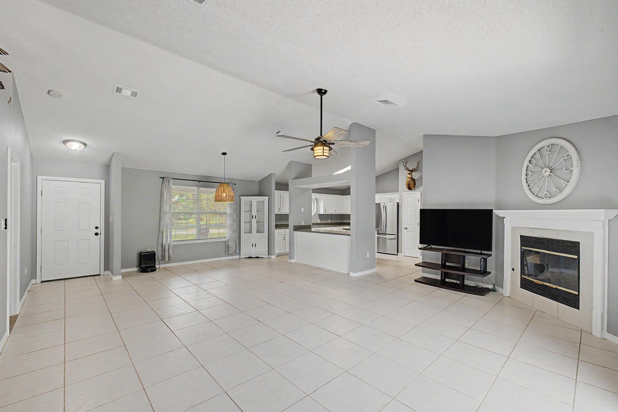 3516 Gardenview Road Pace, FL 32571 - Photo 13 of 58 Gallery Image 13