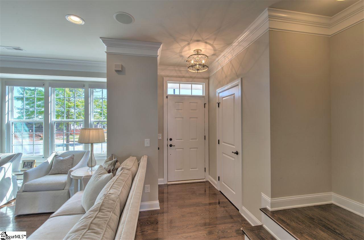 258 Rocky Slope Road Greenville, SC 29607 - Photo 4 of 33 Gallery Image 4
