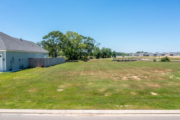 $109,200 | 102 Breakers Way, Scott, LA 70583