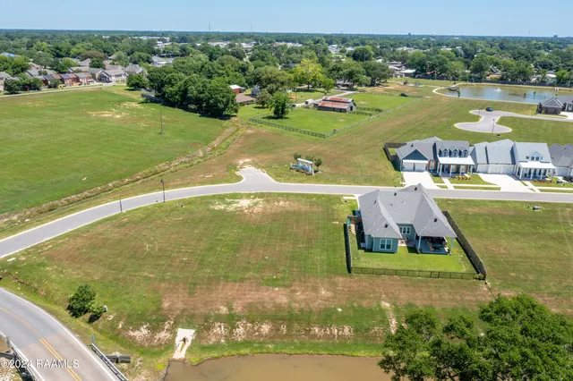 $109,200 | 102 Breakers Way, Scott, LA 70583