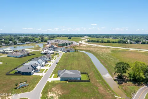 $109,200 | 102 Breakers Way, Scott, LA 70583