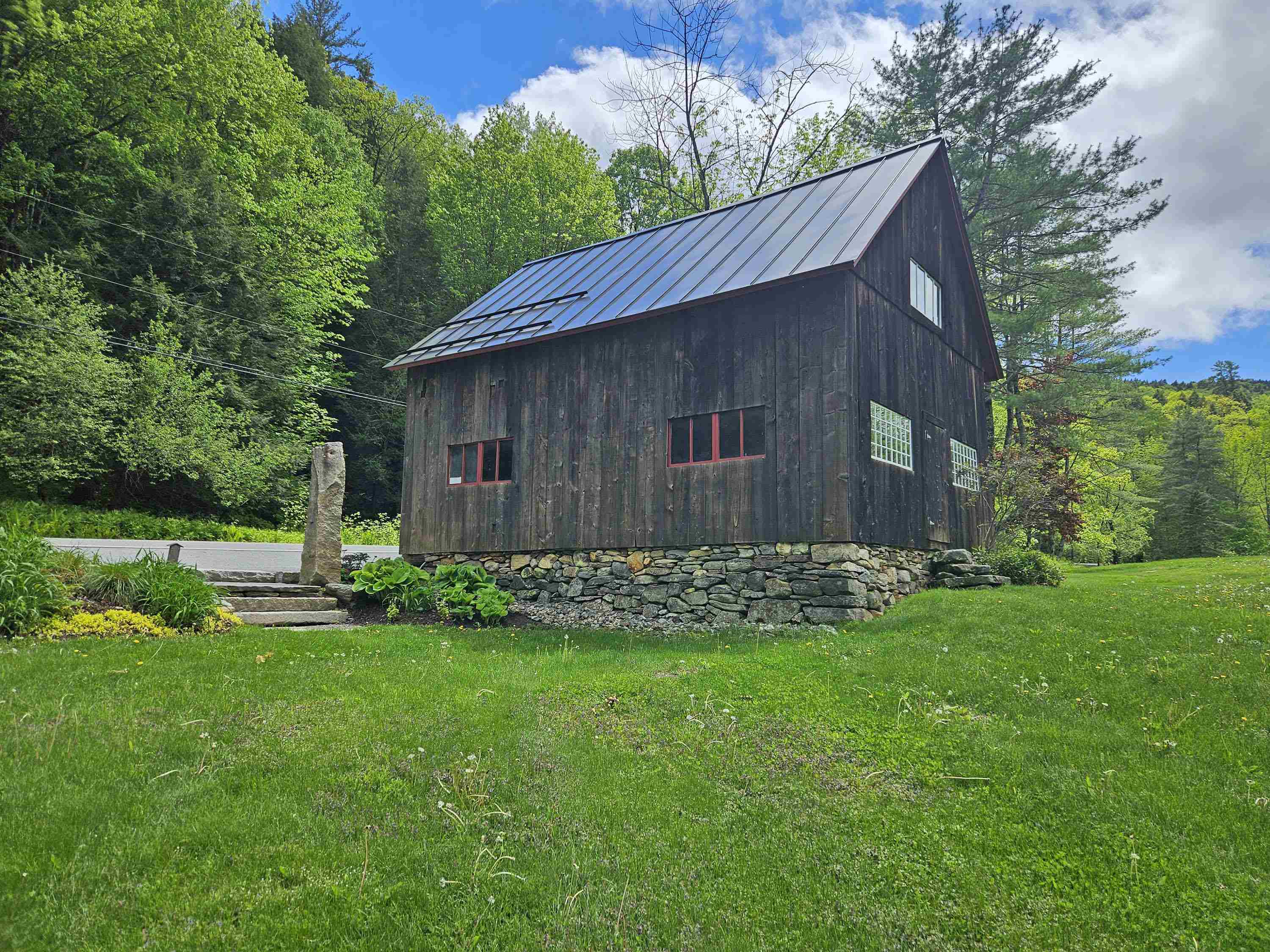 268 South Wardsboro Road Newfane, VT 05345 - Photo 9 of 51