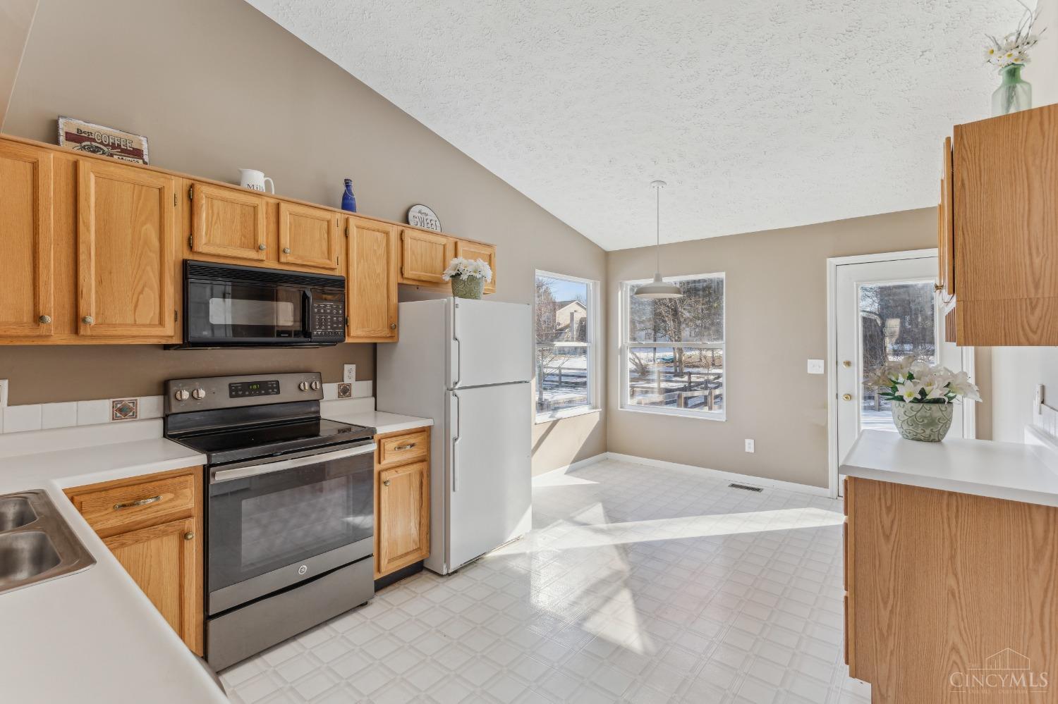 4574 Schoolhouse Road Batavia, OH 45103 - Photo 7 of 25 Gallery Image 7