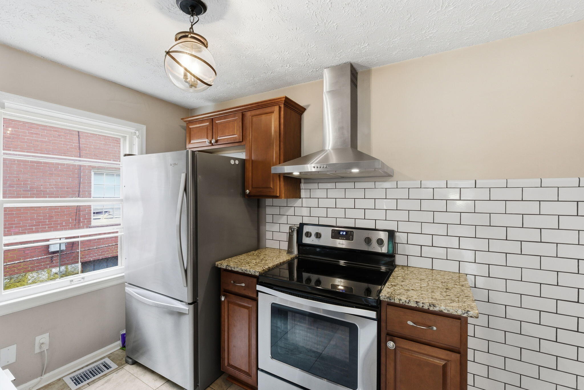 220 Lackawanna Road Lexington, KY 40503 - Photo 9 of 33 13-web-or-mls-DSC09881
