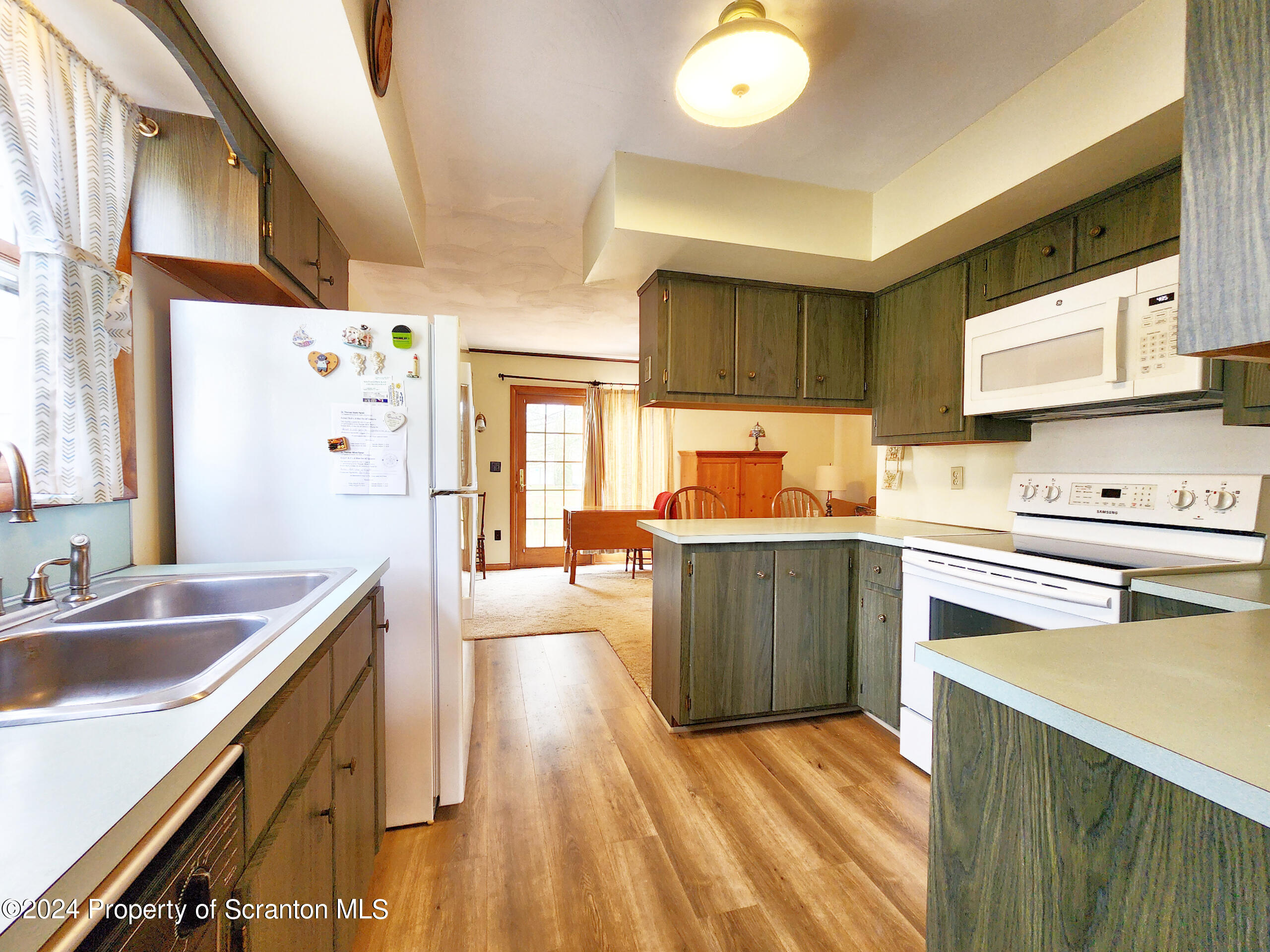 107 T Rt 360, Unit L 49 Moscow, PA 18444 - Photo 19 of 41 Gallery Image 19