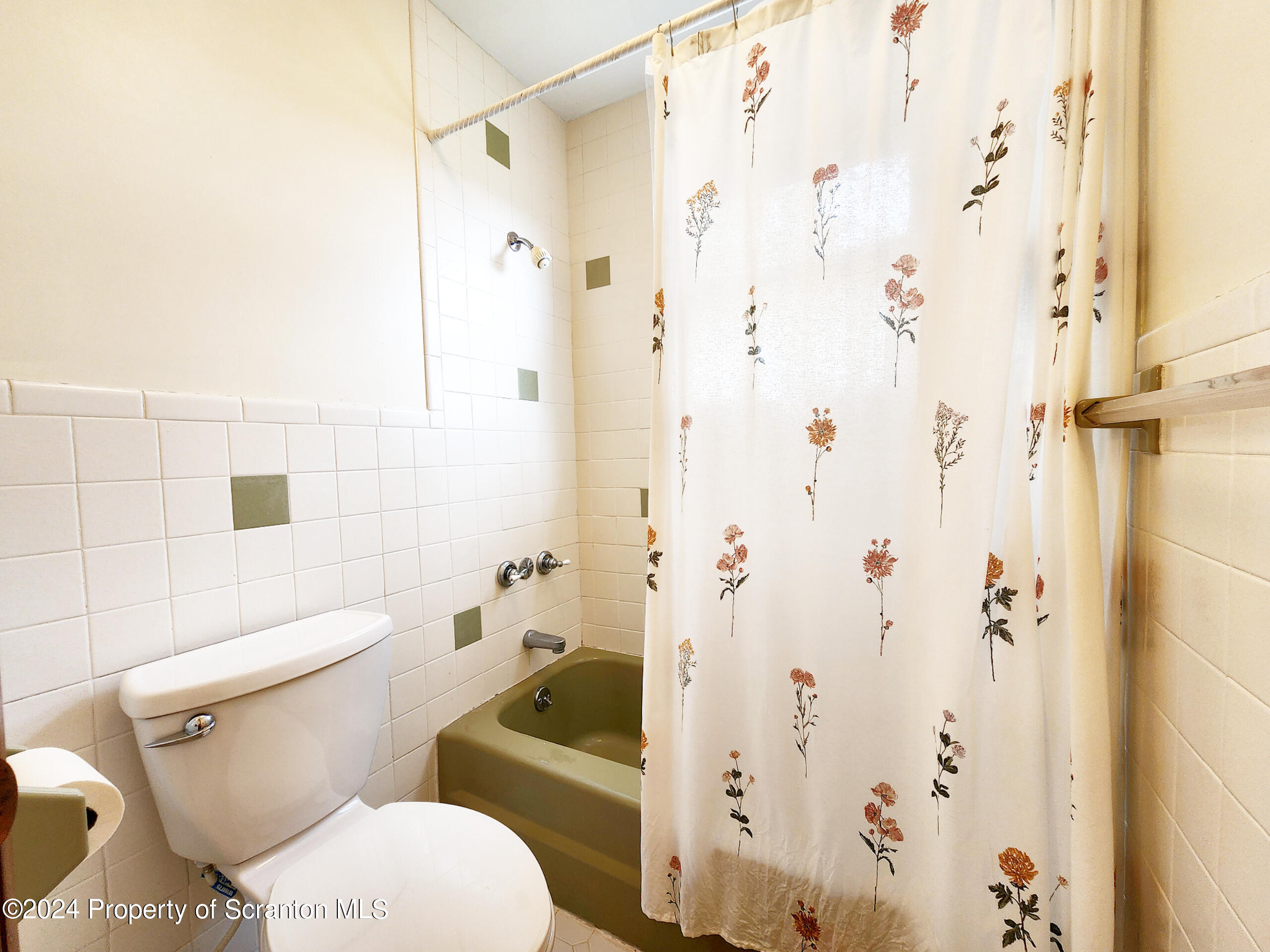 107 T Rt 360, Unit L 49 Moscow, PA 18444 - Photo 27 of 41 Gallery Image 27
