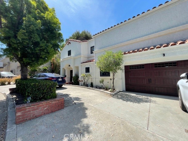 724 Montecito Drive Montecito Heights, CA 90031 - Photo 1 of 5 a front view of a house