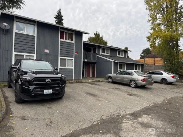 $925,000 | 2716 South 258th Place, Kent, WA 98032