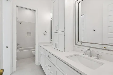 $1,098,000 | 809 Chretien Point Avenue, Covington, LA 70433