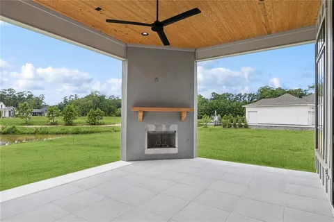 $1,098,000 | 809 Chretien Point Avenue, Covington, LA 70433