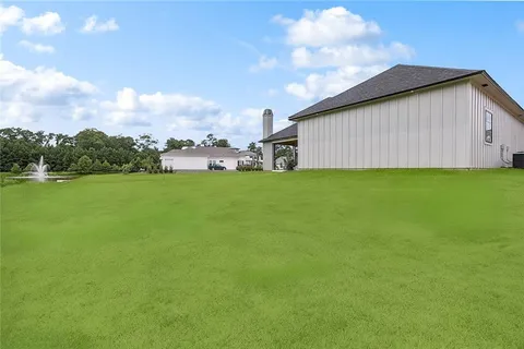 $1,098,000 | 809 Chretien Point Avenue, Covington, LA 70433