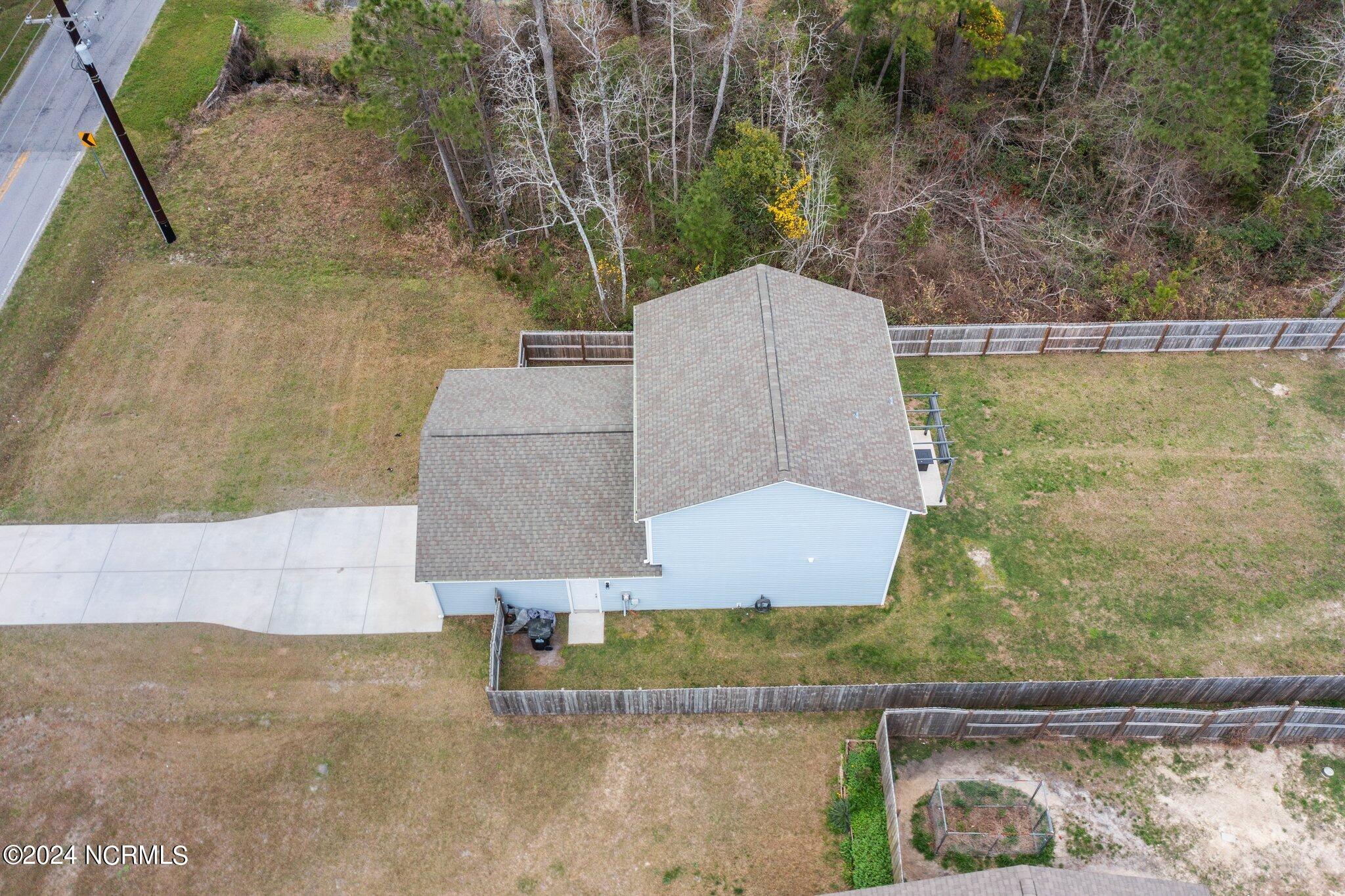 668 Riggs Road Hubert, NC 28539 - Photo 40 of 54 8-web-or-mls-DJI_0329