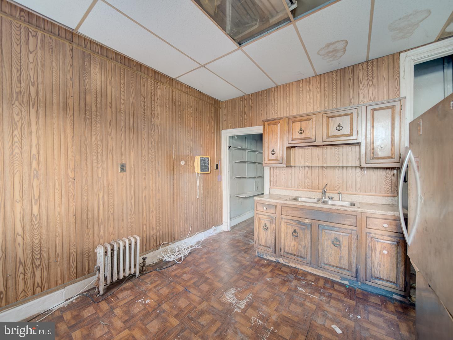 1129 Girard Street Northwest Washington, DC 20009 - Photo 18 of 53