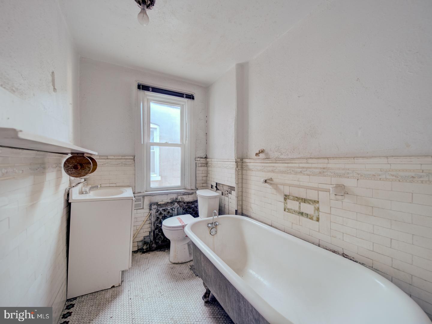 1129 Girard Street Northwest Washington, DC 20009 - Photo 41 of 53