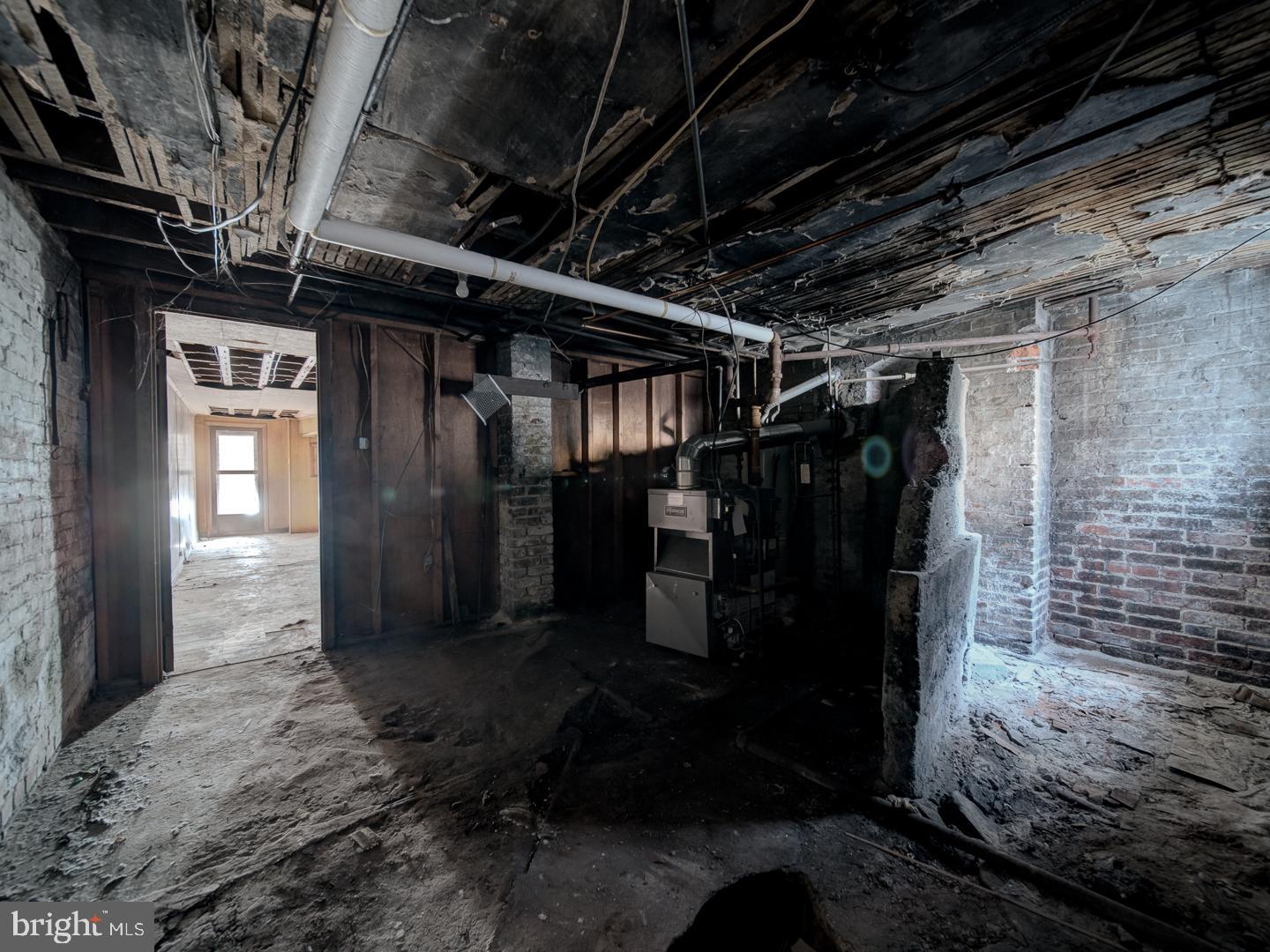 1129 Girard Street Northwest Washington, DC 20009 - Photo 49 of 53