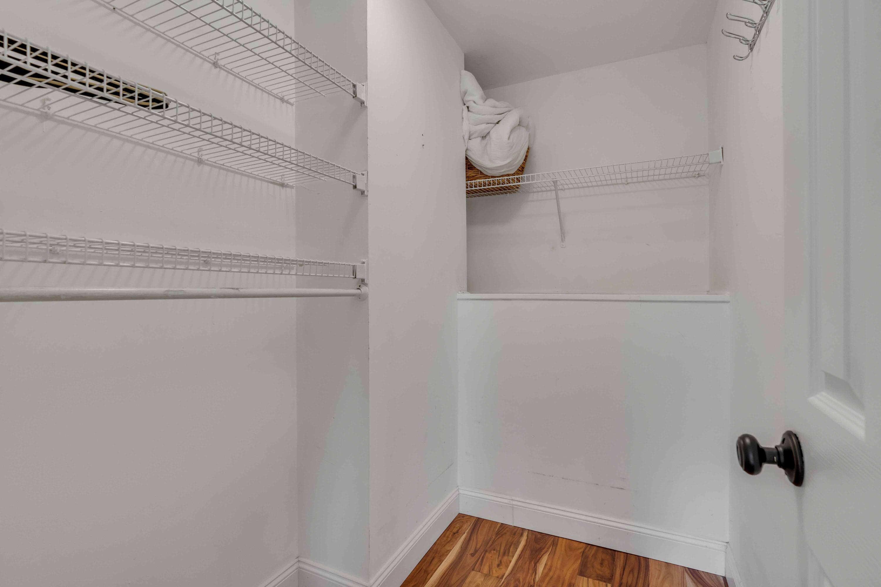 8 Coming Street, Unit B Charleston, SC 29401 - Photo 14 of 24 8BComingStreet_NickCannPhoto-15
