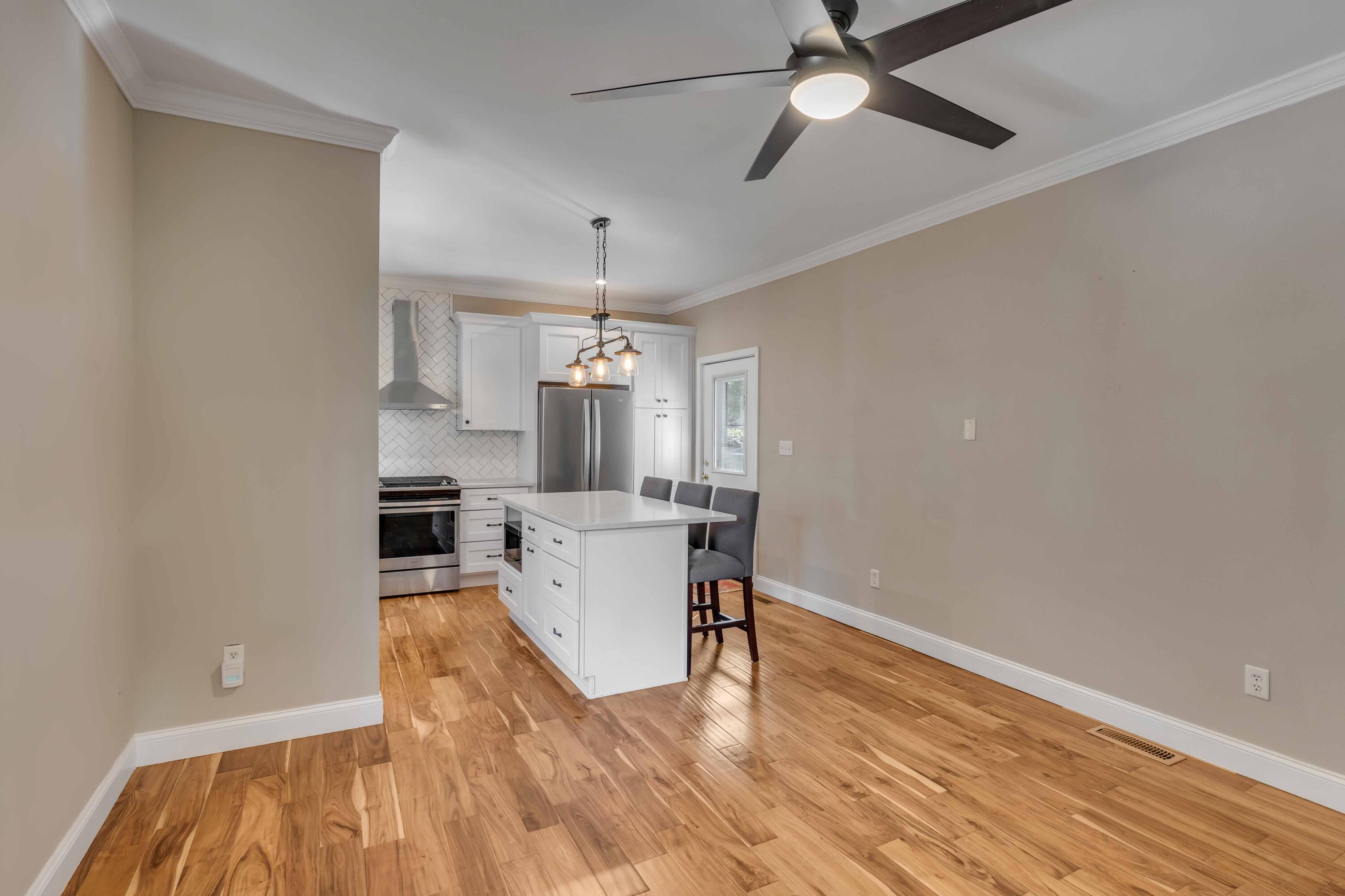 8 Coming Street, Unit B Charleston, SC 29401 - Photo 15 of 24 8BComingStreet_NickCannPhoto-18