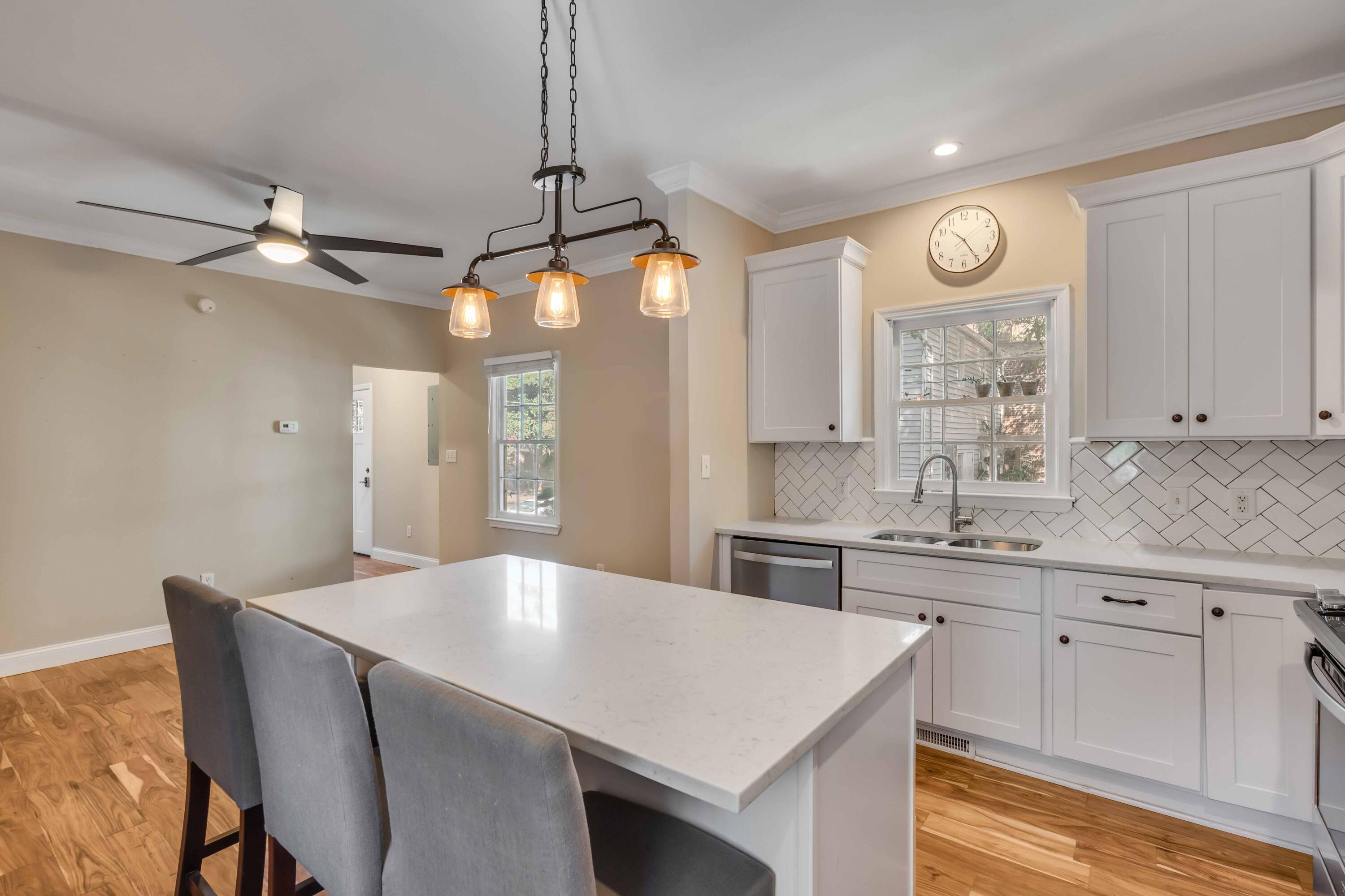 8 Coming Street, Unit B Charleston, SC 29401 - Photo 4 of 24 8BComingStreet_NickCannPhoto-20