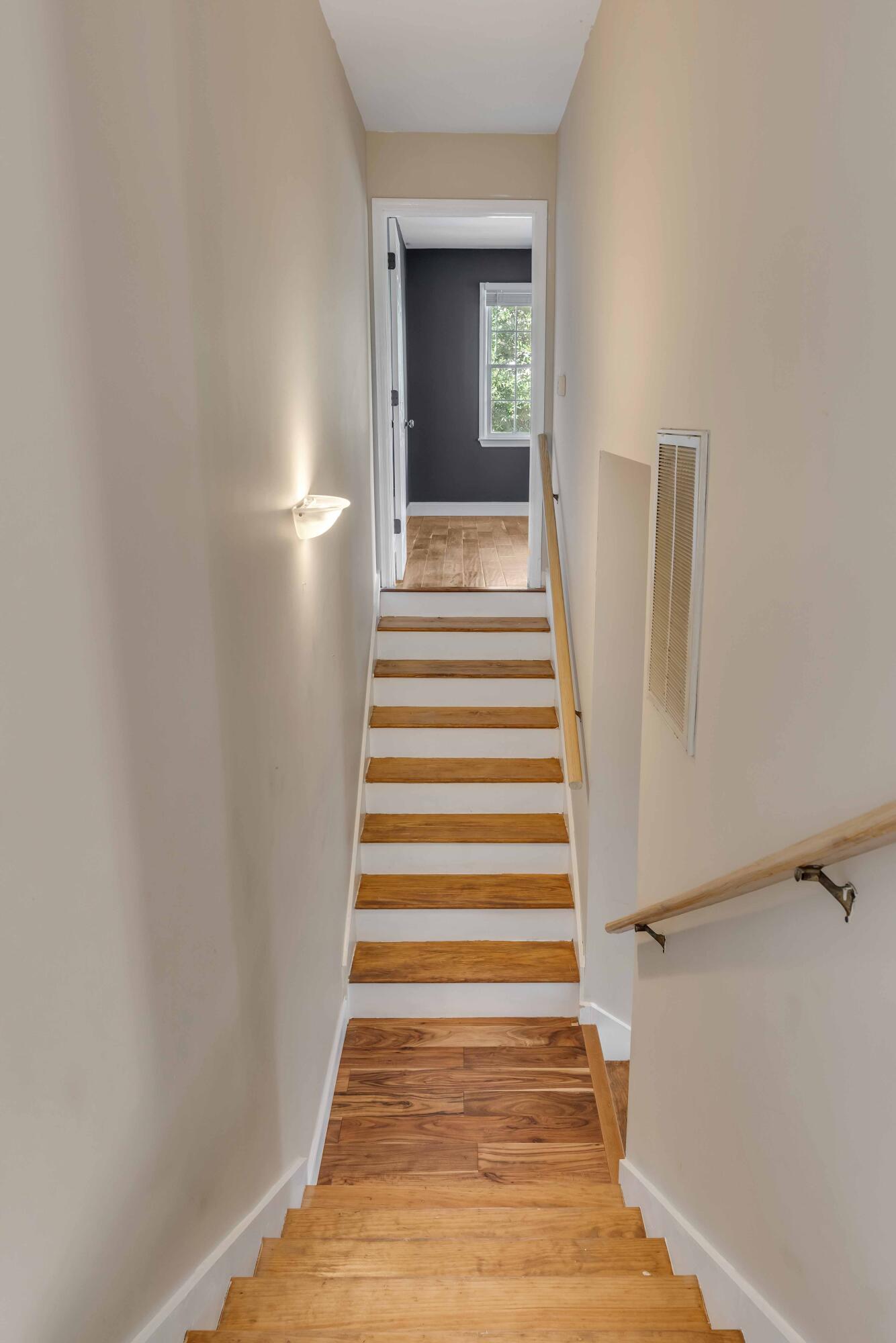 8 Coming Street, Unit B Charleston, SC 29401 - Photo 9 of 24 8BComingStreet_NickCannPhoto-16