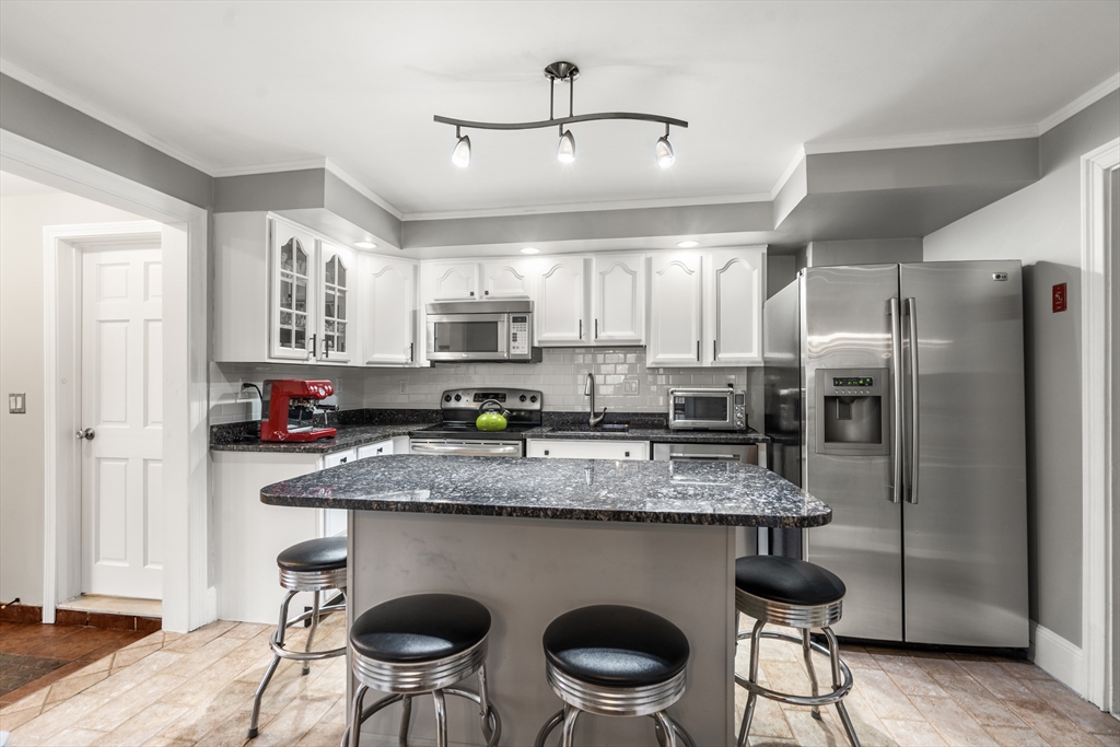 15 Loveland Road, Unit 15 Brookline, MA 02445 - Photo 13 of 23