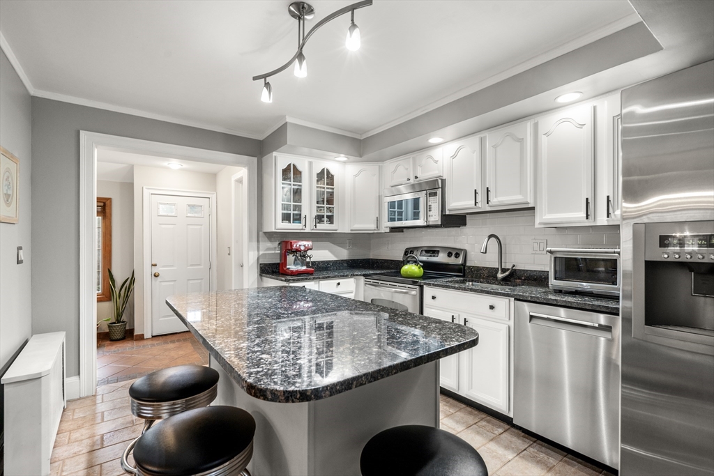 15 Loveland Road, Unit 15 Brookline, MA 02445 - Photo 15 of 23