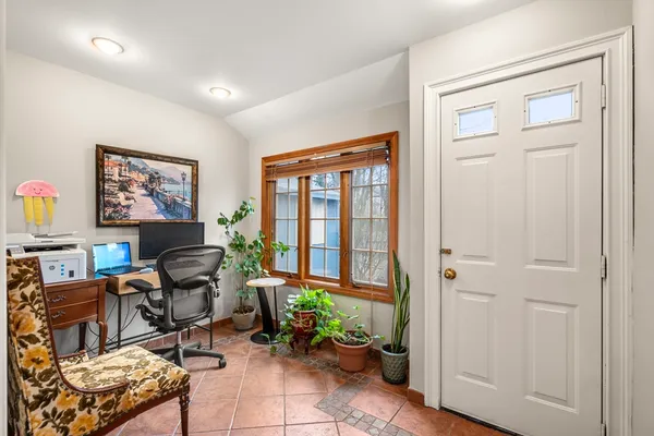 $5,400 | 15 Loveland Road, Unit 15, Brookline, MA 02445