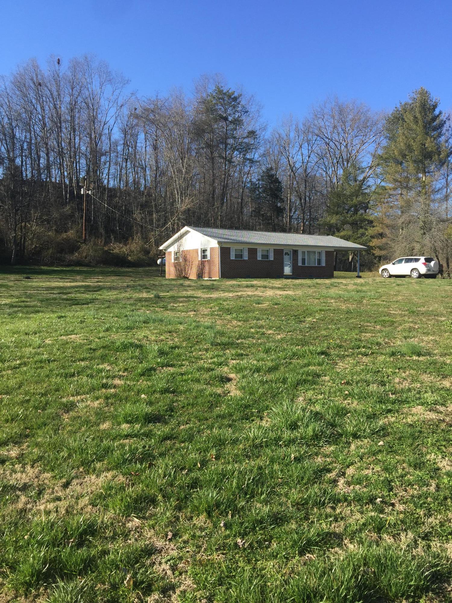 2768 Back Valley Road Sneedville, TN 37869 - Photo 2 of 17 IMG_3180