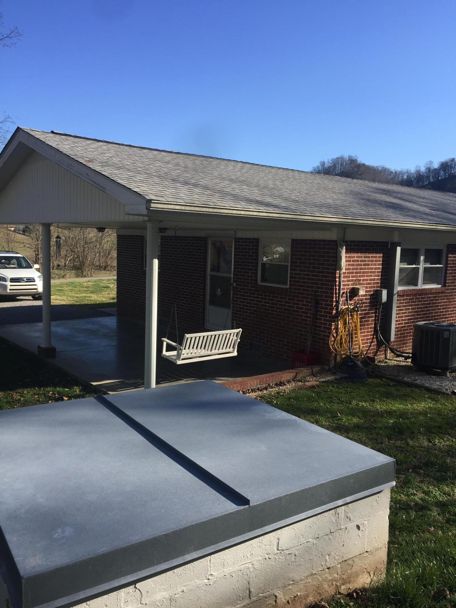 2768 Back Valley Road Sneedville, TN 37869 - Photo 5 of 17 IMG_3186