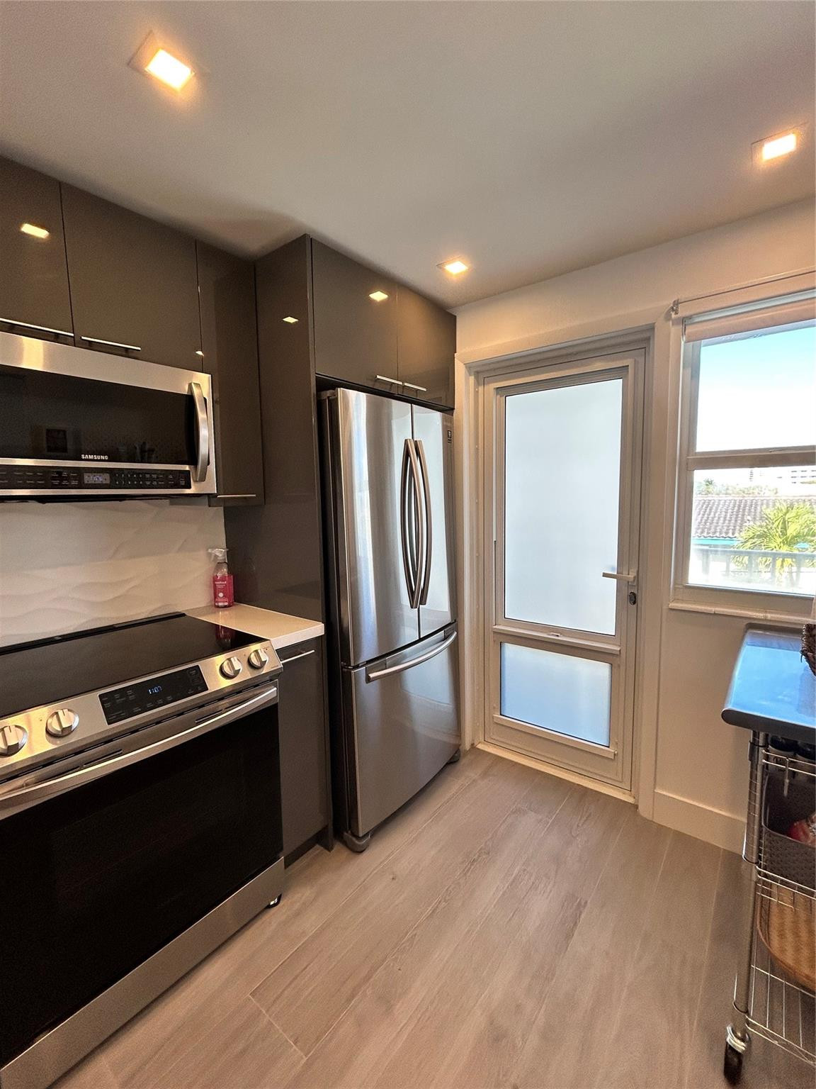 3221 Northeast 8th Street, Unit 301F Pompano Beach, FL 33062 - Photo 11 of 44 Photo 14