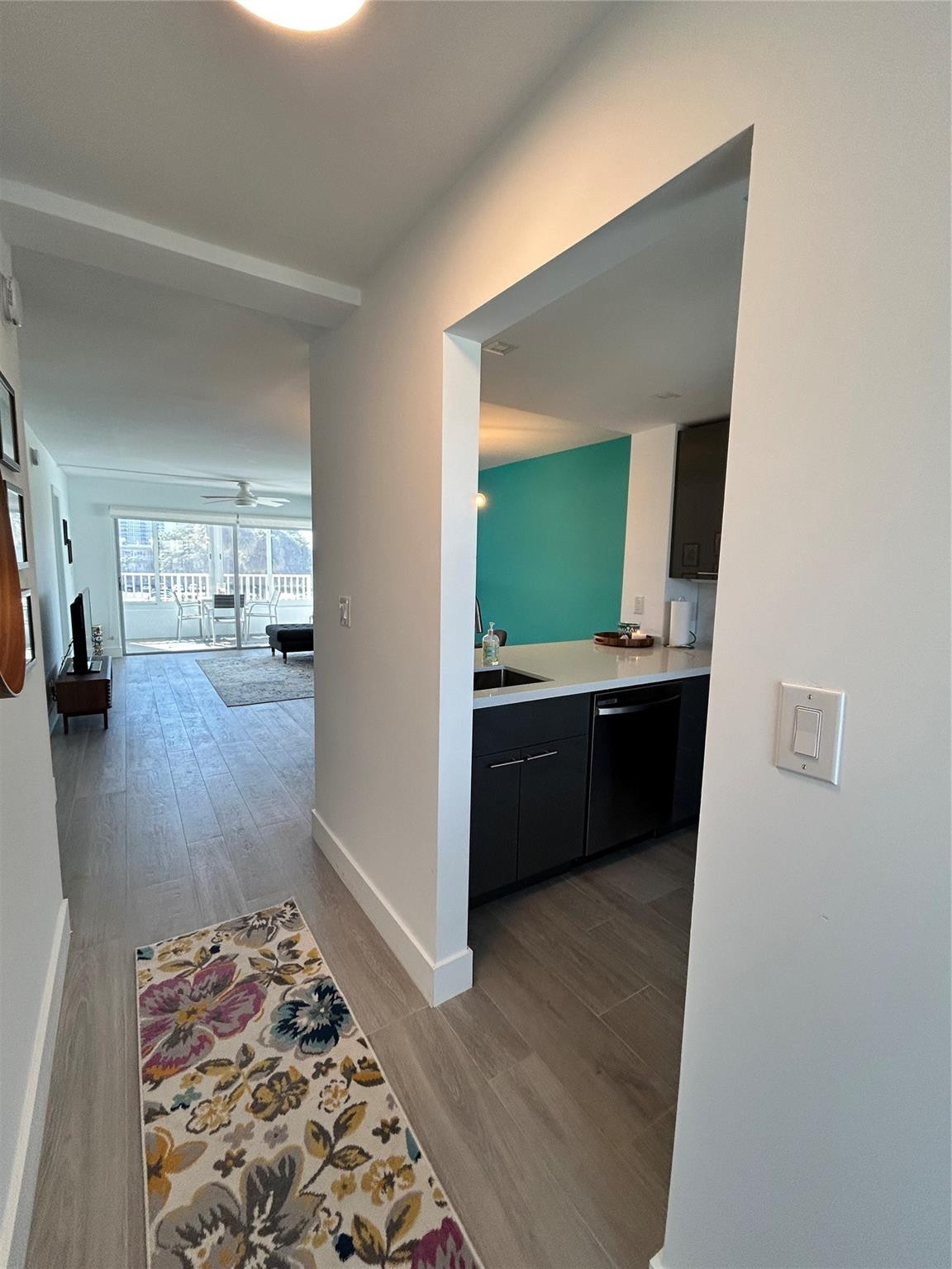 3221 Northeast 8th Street, Unit 301F Pompano Beach, FL 33062 - Photo 6 of 44 Photo 6