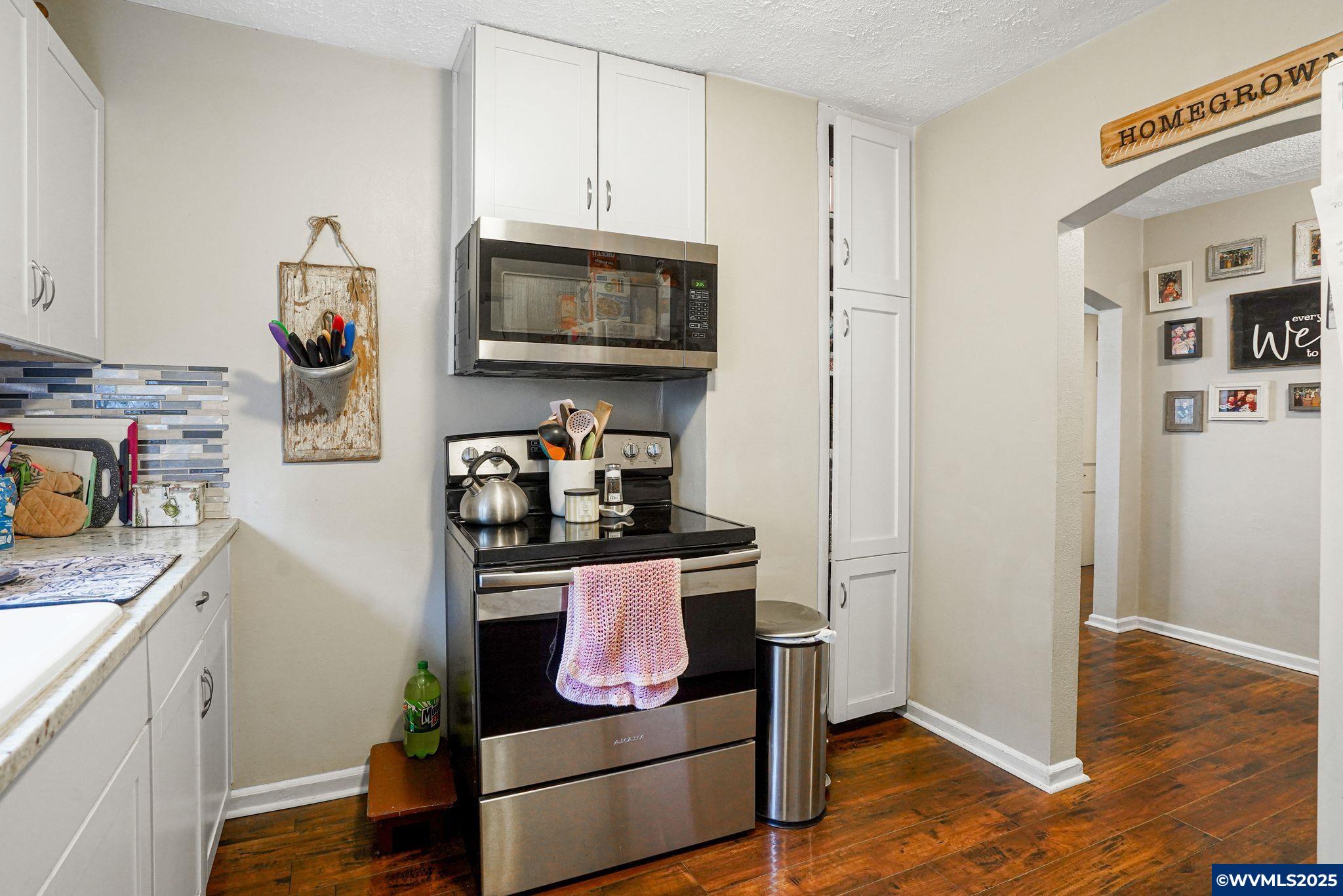 4540 Auburn Road Northeast Salem, OR 97301 - Photo 11 of 37 Gallery Image 11