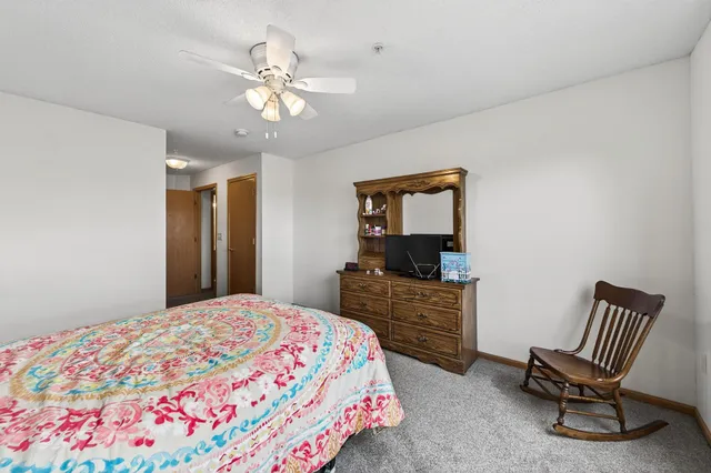 $215,000 | 2231 North Penn Place, Unit 120, North St. Paul, MN 55109