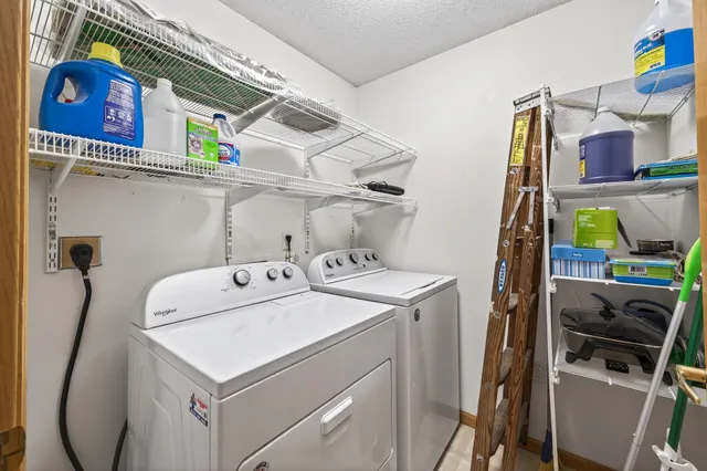 $215,000 | 2231 North Penn Place, Unit 120, North St. Paul, MN 55109