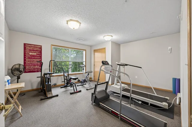 $215,000 | 2231 North Penn Place, Unit 120, North St. Paul, MN 55109