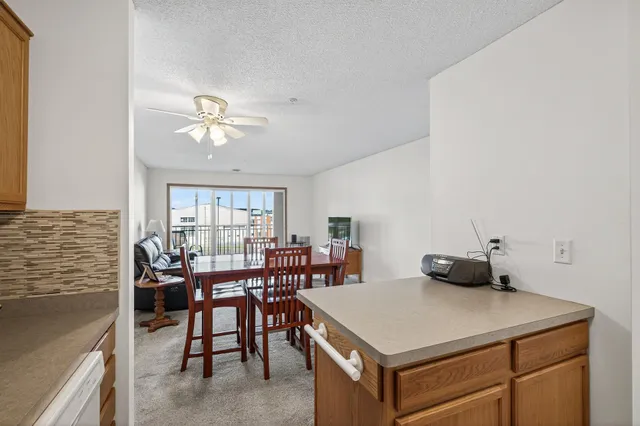 $215,000 | 2231 North Penn Place, Unit 120, North St. Paul, MN 55109