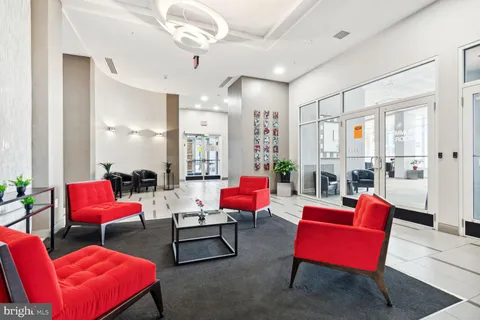 $499,000 | 930 Wayne Avenue, Unit 405, Silver Spring, MD 20910