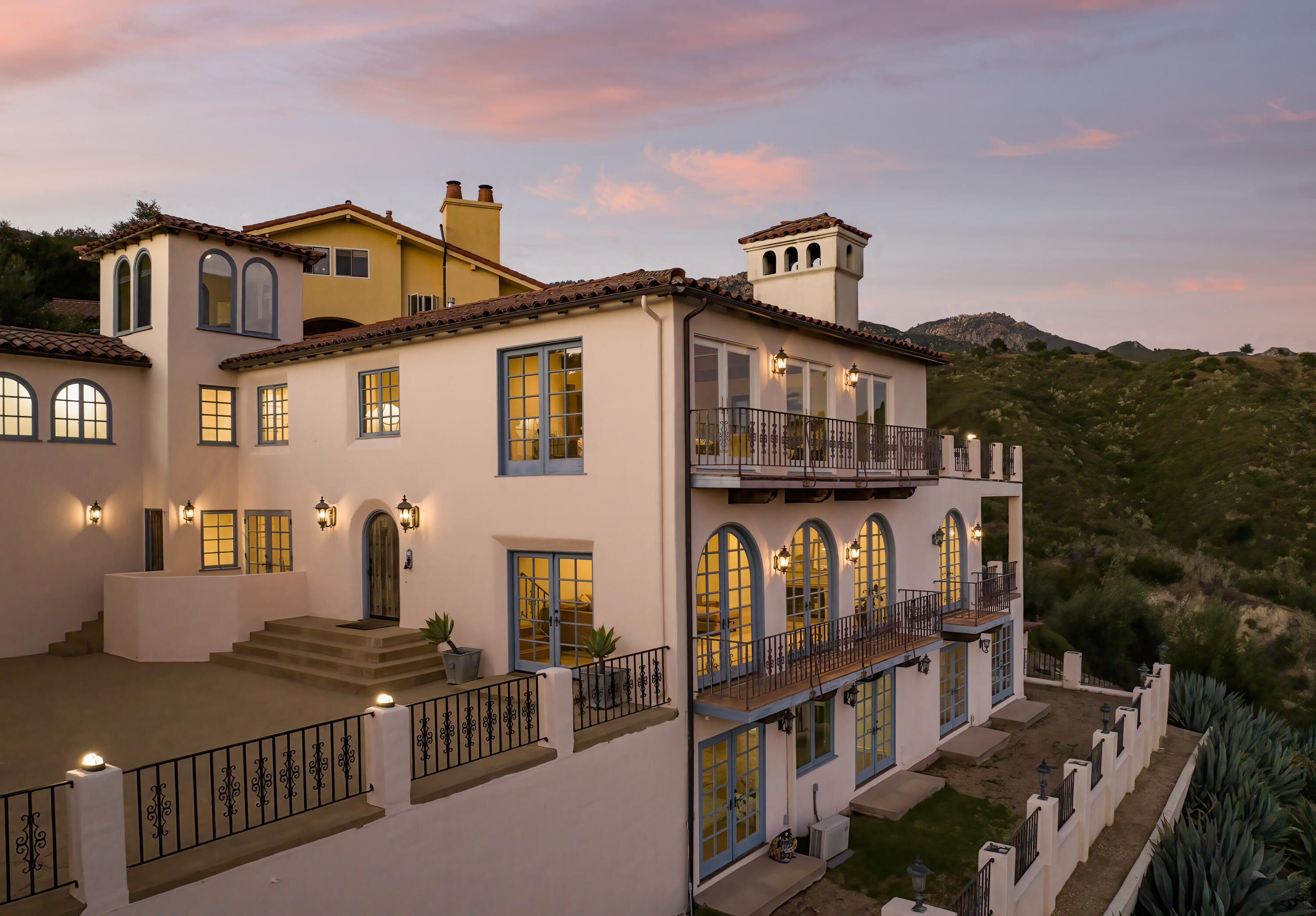 1230 Northridge Road Santa Barbara, CA 93105 - Photo 33 of 36 a front view of a house with balcony