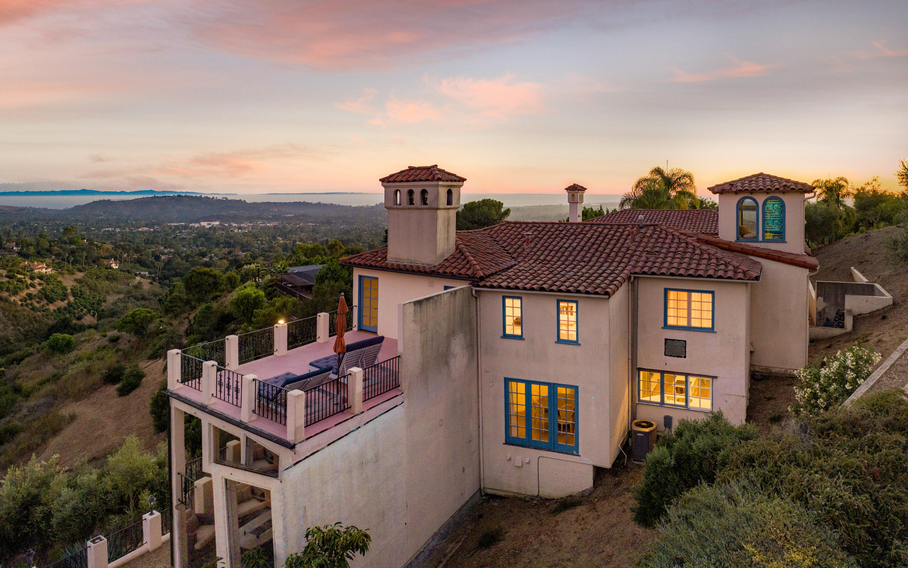 1230 Northridge Road Santa Barbara, CA 93105 - Photo 33 of 36 a front view of a house with a yard