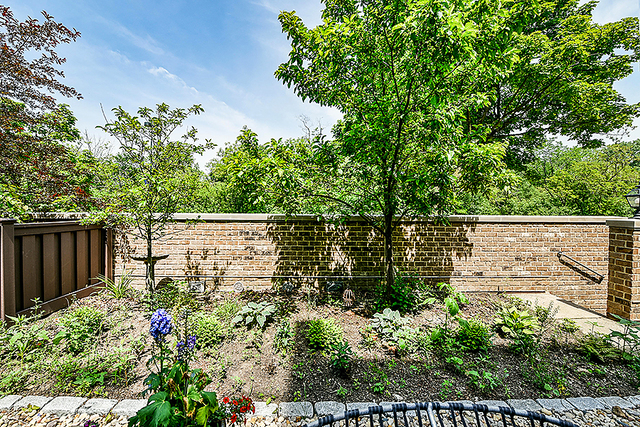 660 Winnetka Mews, Unit 113 Winnetka, IL 60093 - Photo 34 of 34