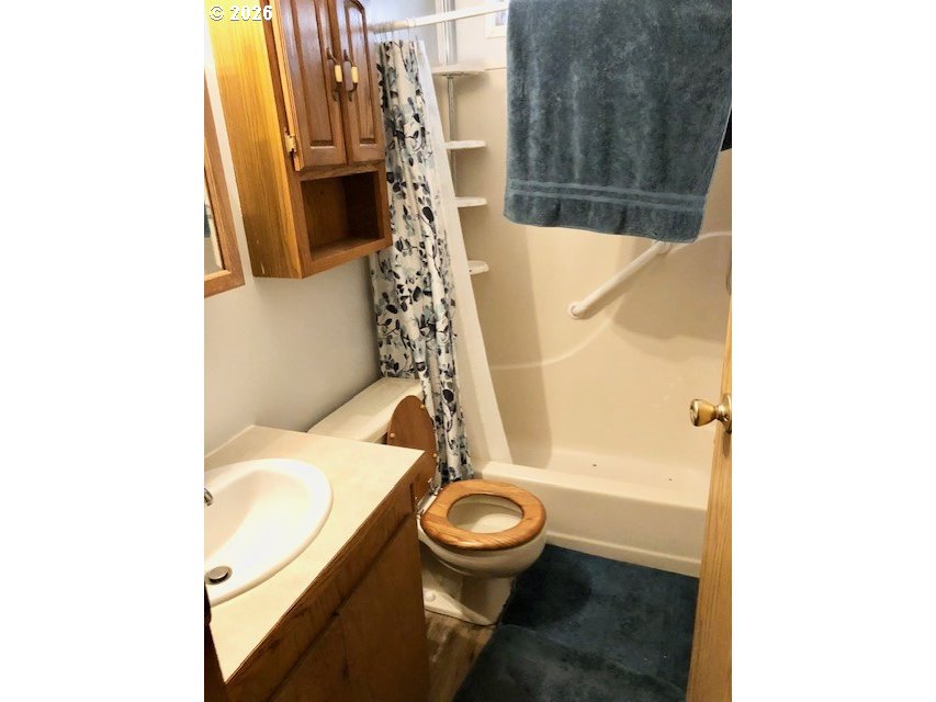 1475 Green Acres Road, Unit 105 Eugene, OR 97408 - Photo 8 of 18
