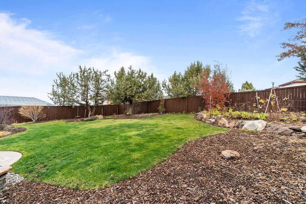 2348 Southwest 43rd Street Redmond, OR 97756 - Photo 32 of 42 2348 SW 43rd St