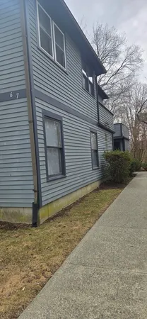 $2,500 | 110 Dean Street, Unit 6, Taunton, MA 02780