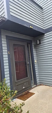 $2,500 | 110 Dean Street, Unit 6, Taunton, MA 02780