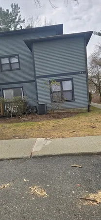 $2,500 | 110 Dean Street, Unit 6, Taunton, MA 02780