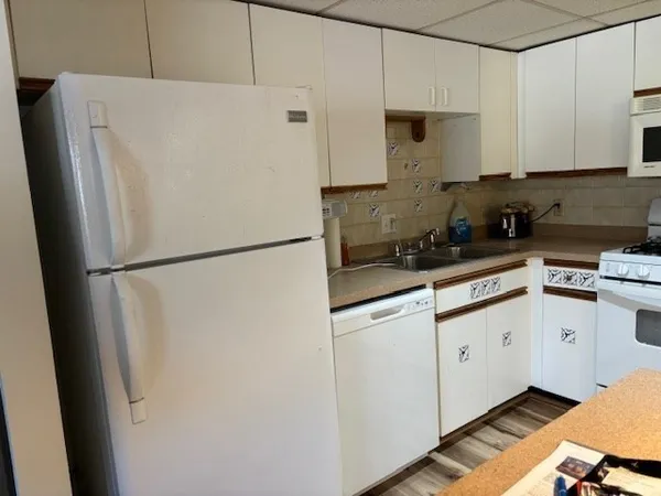 $2,500 | 110 Dean Street, Unit 6, Taunton, MA 02780