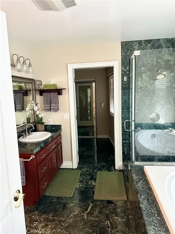 $2,500 | 11832 South Circle Drive, Whittier, CA 90601