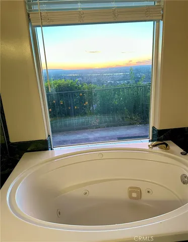 $2,500 | 11832 South Circle Drive, Whittier, CA 90601